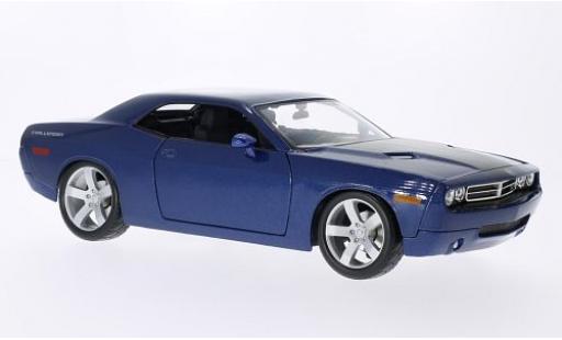 Modelauto Dodge Challenger Concept metallic blauw/mat-zwart 2006 1/18 Maisto