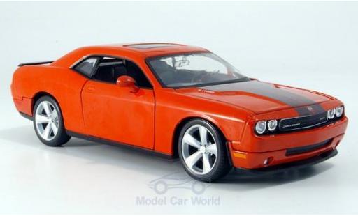 Modelauto Dodge Challenger SRT SRT8 oranje 2008 1/24 Maisto