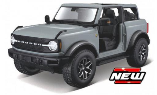 Modelauto Ford Bronco Badlands oranje 2021 1/18 Maisto