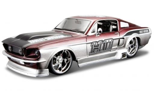 Modelauto Ford Mustang GT grijs/metallic rood Harley-Davidson 1967 1/24 Maisto