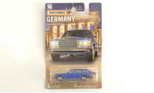 Modelauto Mercedes 300 Coupe TD (S123) blauw 1/64 Matchbox