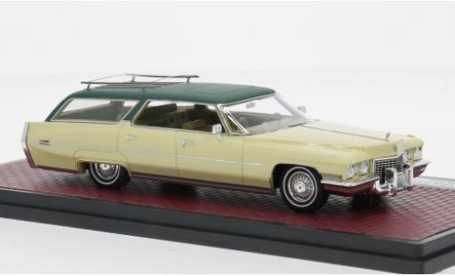 Modelauto Cadillac Deville Station Wagon Personalcar from Dean Martin beige/groen 1972 1/43 Matrix