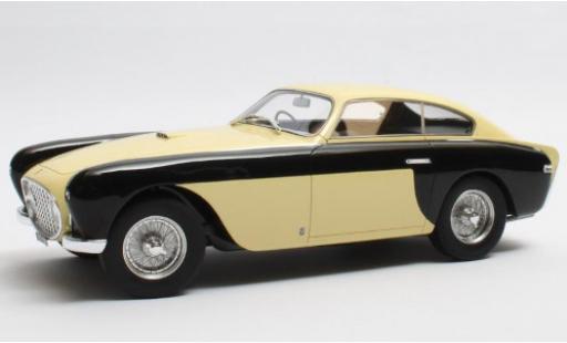Modelauto Ferrari 212 Inter Coupe Vignale zwart/geel RHD 1952 Fahrgestellnr. 0197EL Bumblebee 1/18 Matrix