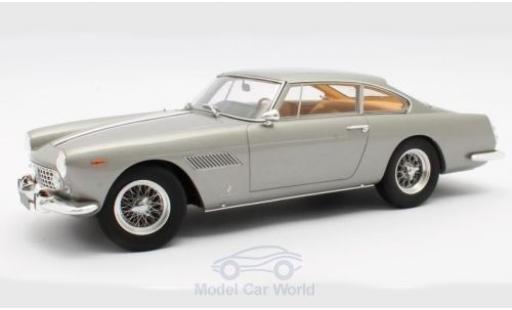 Modelauto Ferrari 250 GTE 2+2 metallic grijs 1960 1/18 Matrix