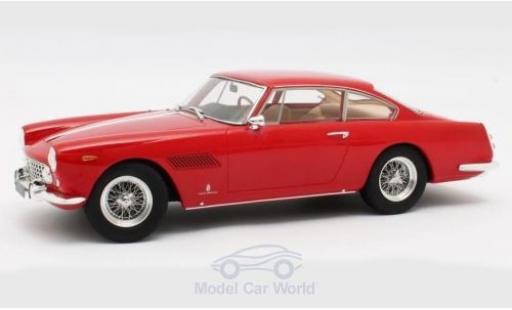 Modelauto Ferrari 250 GTE 2+2 rood 1960 1/18 Matrix