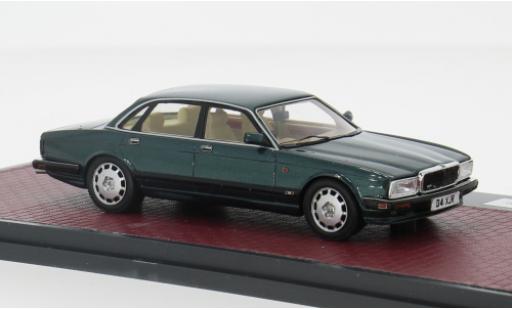 Modelauto Jaguar XJR XJ40 R (40) blauw 1991 1/43 Matrix