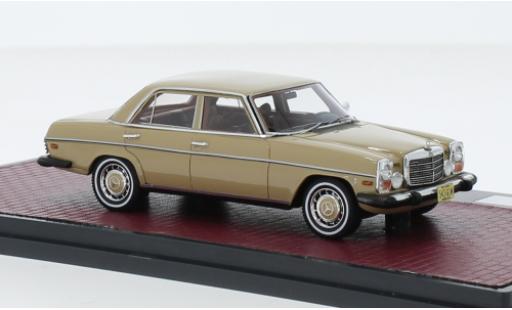 Modelauto Mercedes 300 Base D (W115) beige 1974 1/43 Matrix