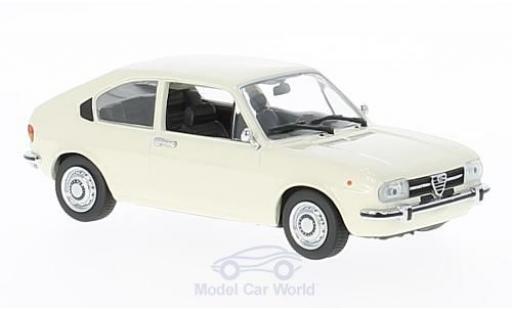 Modelauto Alfa Romeo Alfasud berlina wit 1972 1/43 Maxichamps
