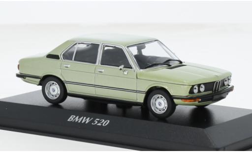 Modelauto Bmw 520 berline (E12) metallic groen 1972 1/43 Maxichamps