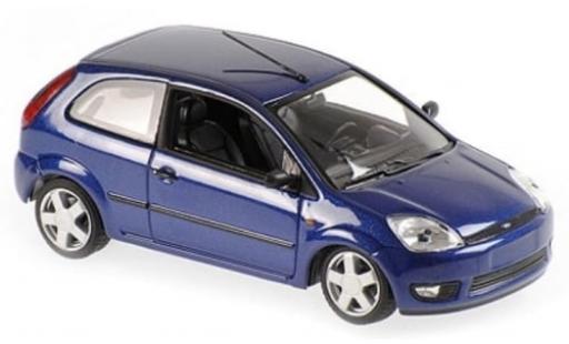 Modelauto Ford Fiesta MKIV metallic blauw 2002 1/43 Maxichamps