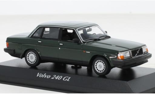 Modelauto Volvo 240 GL groen 1986 1/43 Maxichamps