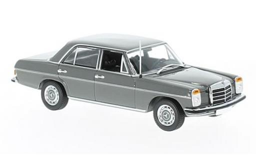 Modelauto Mercedes 200 Base D (W114/115) grijs 1967 1/43 Maxichamps