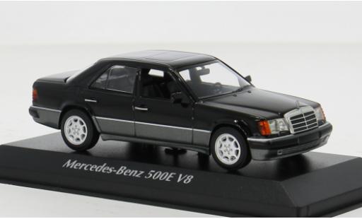Modelauto Mercedes 500 Base E (W124) zwart 1991 1/43 Maxichamps