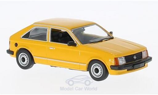 Modelauto Opel Kadett D Base D oranje 1979 1/43 Maxichamps