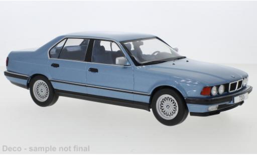 Modelauto Bmw 730 E32 i () metallic blauw 1992 7er / 7 Series 1/18 MCG