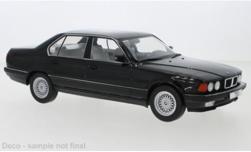 Modelauto Bmw 750 E32 i () metallic zwart 1992 7er / 7 Series 1/18 MCG