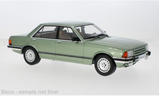 Modelauto Ford Granada Berlina MK II 2.8 Ghia metallic groen 1982 1/18 MCG