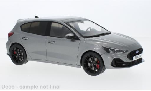 Modelauto Ford Focus ST metallic grijs 2022 1/18 MCG