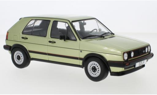Modelauto Volkswagen Golf GTI II metallic groen 1984 5-trg. 1/18 MCG