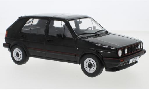 Modelauto Volkswagen Golf GTI II zwart 1984 5-trg. 1/18 MCG