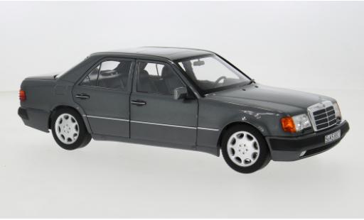 Modelauto Mercedes 500 Base E grijs 1/18 Norev