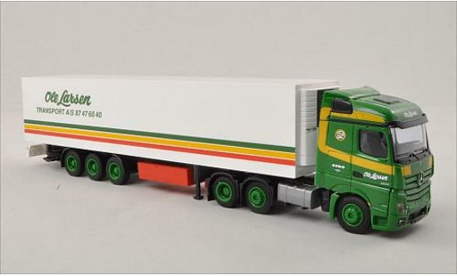 Mercedes Actros Streamspace 1/87 AWM 2 Ole Larsen Kuhl-KSZ modelauto