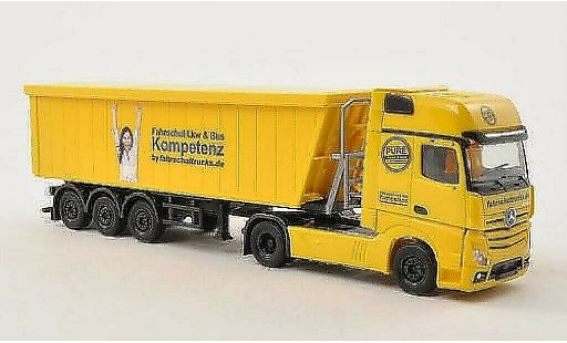 Mercedes Actros Gigaspace 1/87 Herpa Fahrschultrucks.de Stoffel-Liner-SZ modelauto