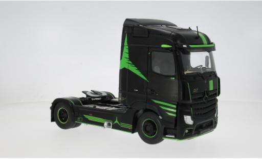 Modelauto Mercedes Actros Base R5 zwart/groen 1/24 Solido