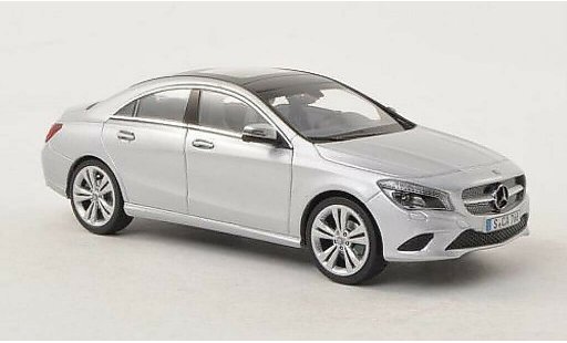 Mercedes CLA Base 1/43 Schuco (C117) grijs modelauto