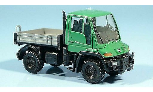 Mercedes Unimog Base 1/87 Wiking U 400 groen modelauto