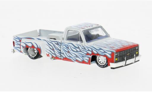 Modelauto Chevrolet Silverado pickup Dually on Fire V2 wit/Dekor 1980 1/64 Mini GT