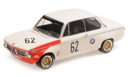 Modelauto Bmw 2002 ti tiK No.62 AG Guards International Trophy Brands Hatch 1969 A.Hahne/D.Quester 1/18 Minichamps