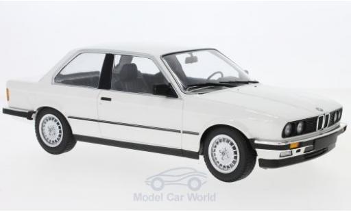 Modelauto Bmw 323 coupe i (E30) wit 1982 1/18 Minichamps