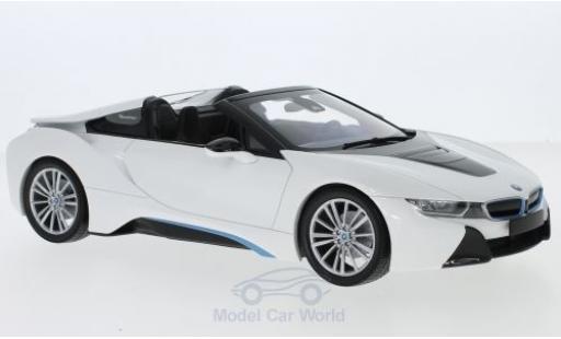 Modelauto Bmw i8 Roadster (I15) metallic wit 2018 1/18 Minichamps