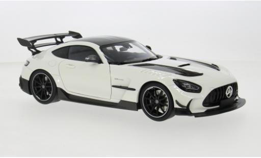 Modelauto Mercedes AMG GT Black Series metallic wit 2021 1/18 Minichamps