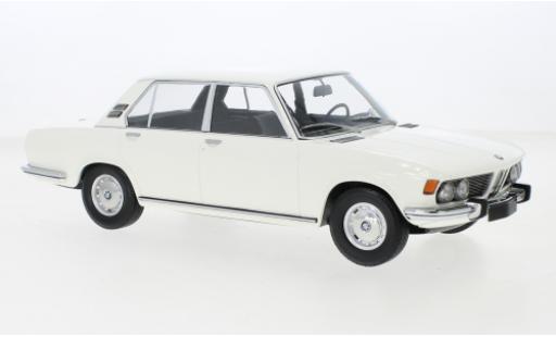 Modelauto Bmw 2500 berline (E3) wit 1968 1/18 Minichamps