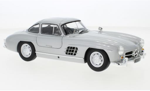 Modelauto Mercedes 300 Base SL d 1954 1/18 Minichamps