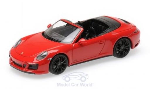 Modelauto Porsche 911 GTS (991.2) Carrera 4 Cabriolet rood 2016 1/43 Minichamps