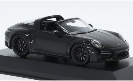 Modelauto Porsche 911 Targa 4 GTS zwart 2021 1/43 Minichamps