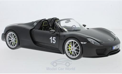 Modelauto Porsche 918 Weissach Package Spyder mat-zwart 2015 - 1/18 Minichamps