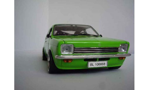 Opel Kadett C coupe 1/18 Minichamps sr 1976 groen modelauto
