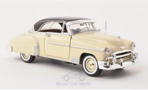 Modelauto Chevrolet Bel Air Coupe Hardtop beige/bruin 1950 1/24 Motormax