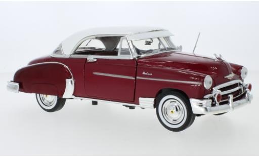 Modelauto Chevrolet Bel Air Coupe metallic rood/wit 1950 1/18 Motormax