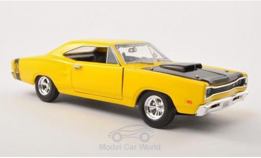 Modelauto Dodge Coronet Super Bee geel/zwart 1969 zonder Vitrine 1/24 Motormax