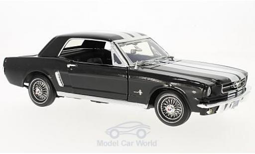 Modelauto Ford Mustang Hardtop zwart/wit 1964 1/18 Motormax