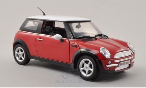 Modelauto Mini Cooper S rood/wit 2001 1/18 Motormax