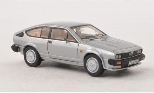 Modelauto Alfa Romeo Alfetta gtv V 6 grijs 1983 1/87 Neo