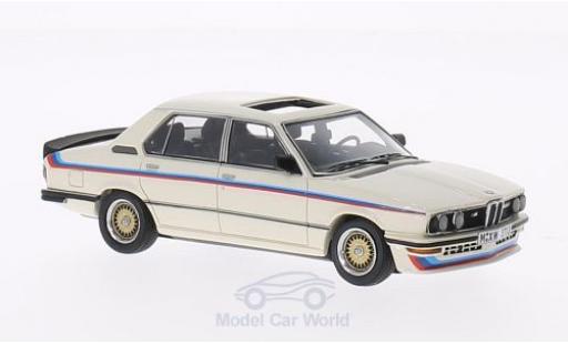 Modelauto Bmw M535 berline 35i (E12) wit/Dekor 1980 1/43 Neo