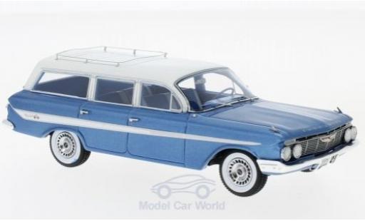 Modelauto Chevrolet Nomad Station Wagon metallic blauw/wit 1961 1/43 Neo
