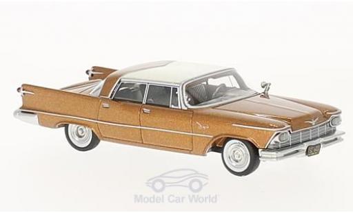 Modelauto Imperial Crown Base 4-Door Southampton koper/wit 1957 1/64 Neo